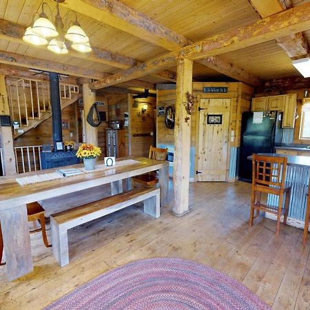 Canyon View Family Cabin, Deck, Tv Room, Games, Bbq, Campfire Monticello Bagian luar foto