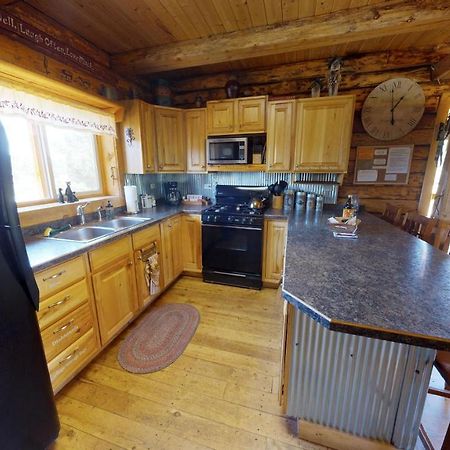 Canyon View Family Cabin, Deck, Tv Room, Games, Bbq, Campfire Monticello Bagian luar foto