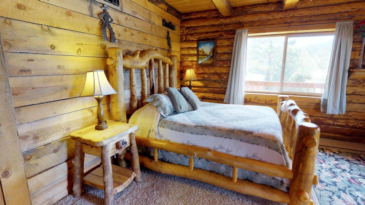 Canyon View Family Cabin, Deck, Tv Room, Games, Bbq, Campfire Monticello Bagian luar foto