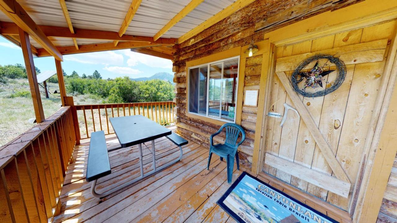 Canyon View Family Cabin, Deck, Tv Room, Games, Bbq, Campfire Monticello Bagian luar foto