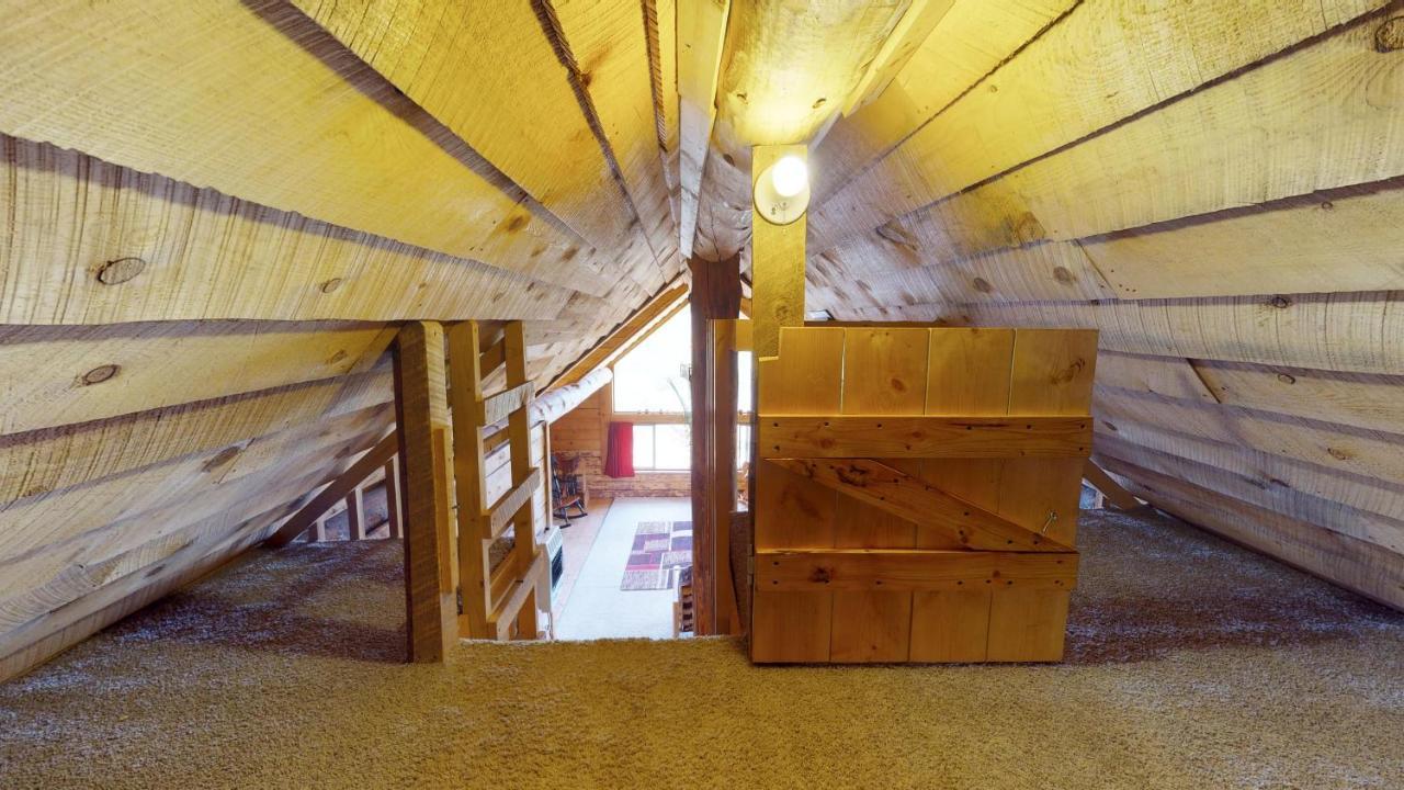 Canyon View Family Cabin, Deck, Tv Room, Games, Bbq, Campfire Monticello Bagian luar foto