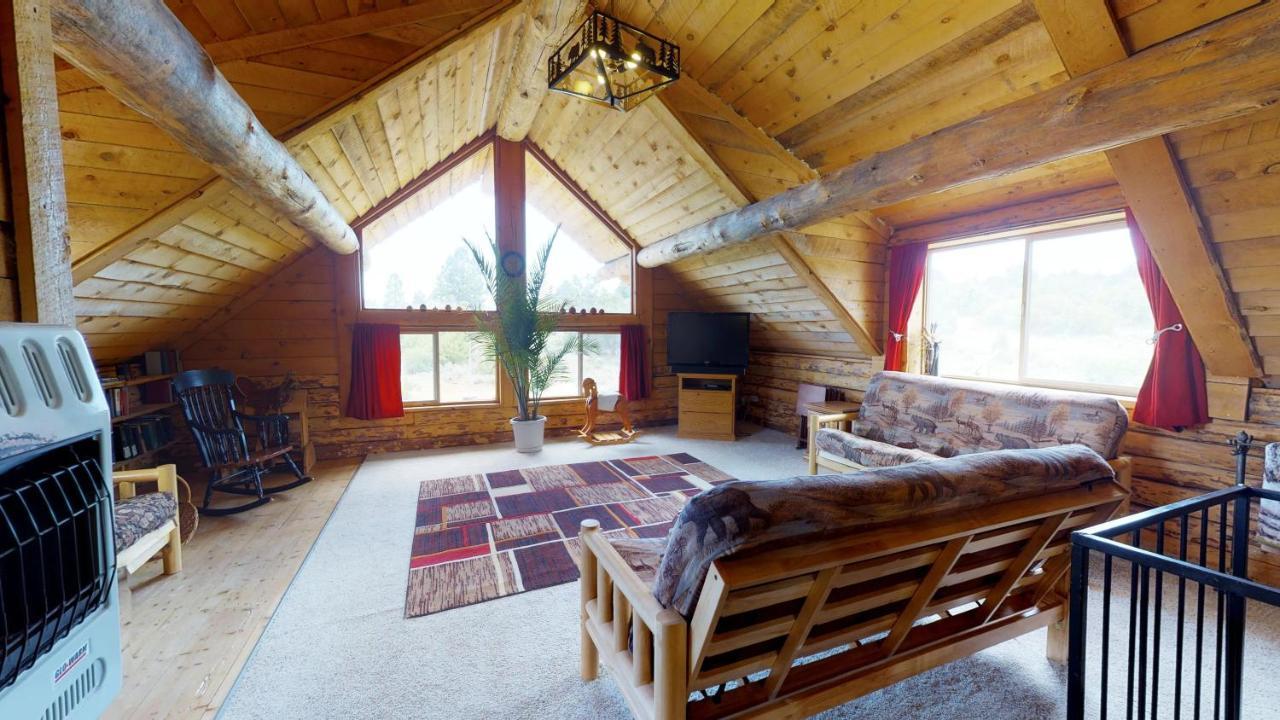 Canyon View Family Cabin, Deck, Tv Room, Games, Bbq, Campfire Monticello Bagian luar foto